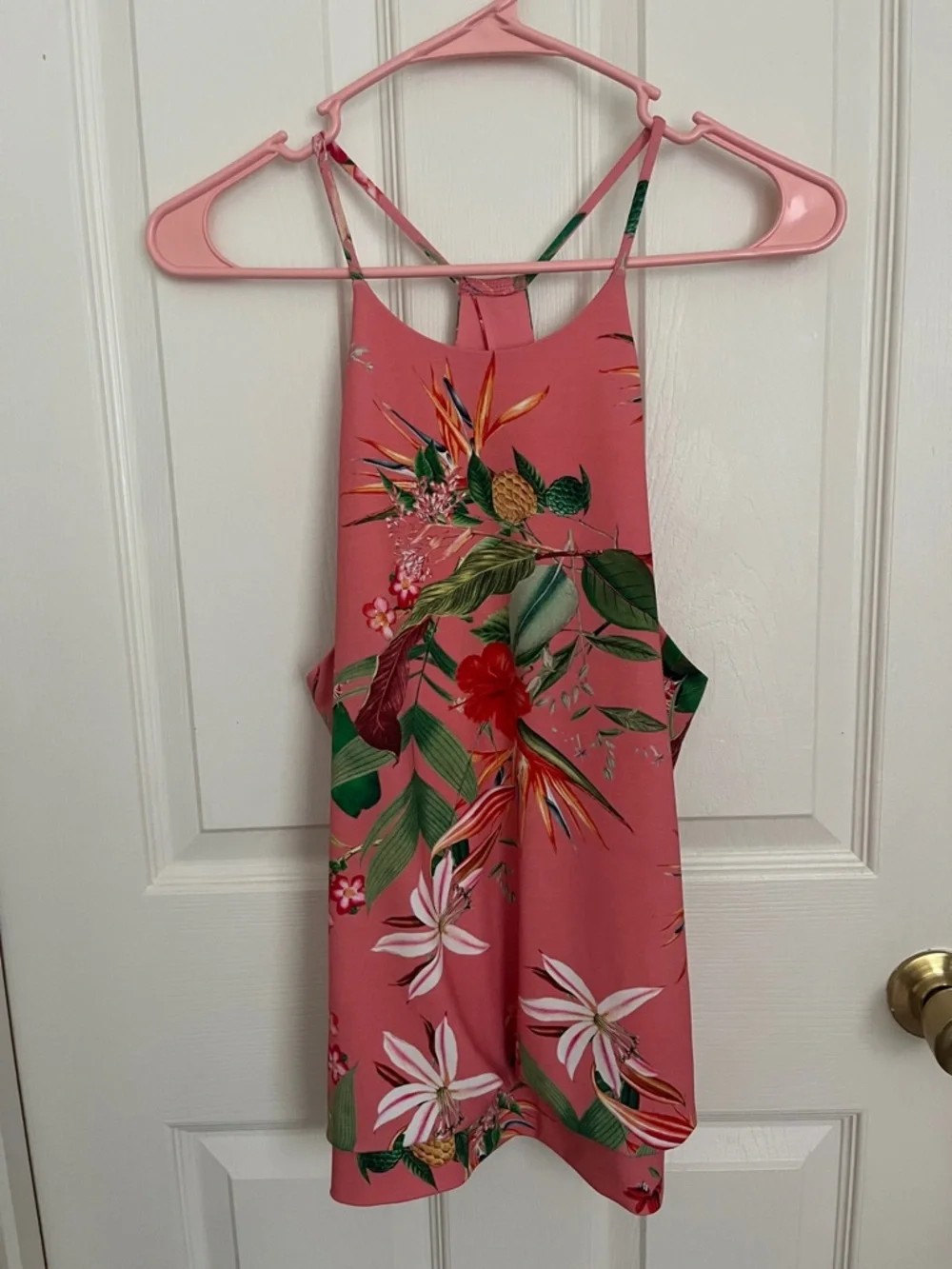 Express Pink Tropical Floral Halter Tank Top Size M - Picture 1 of 6